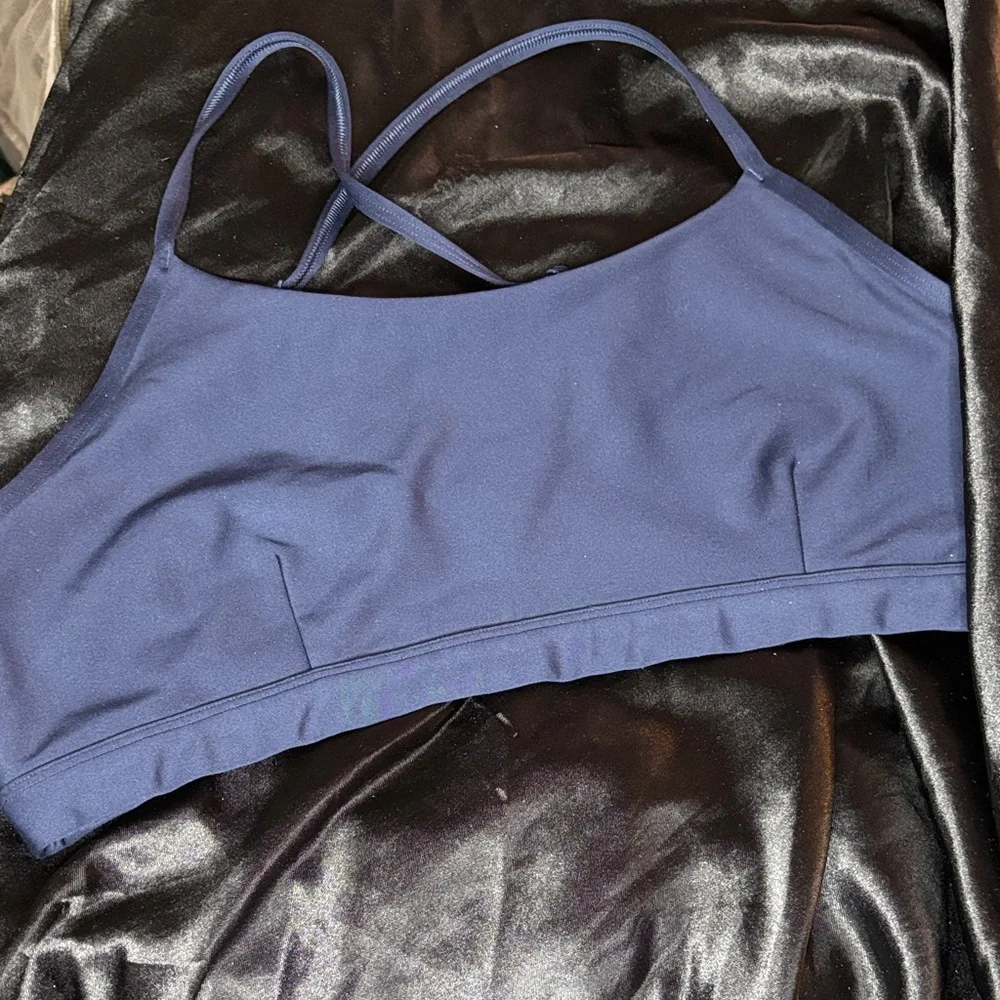 Alo Navy Blue Sports Bra Size XL - Picture 4 of 5